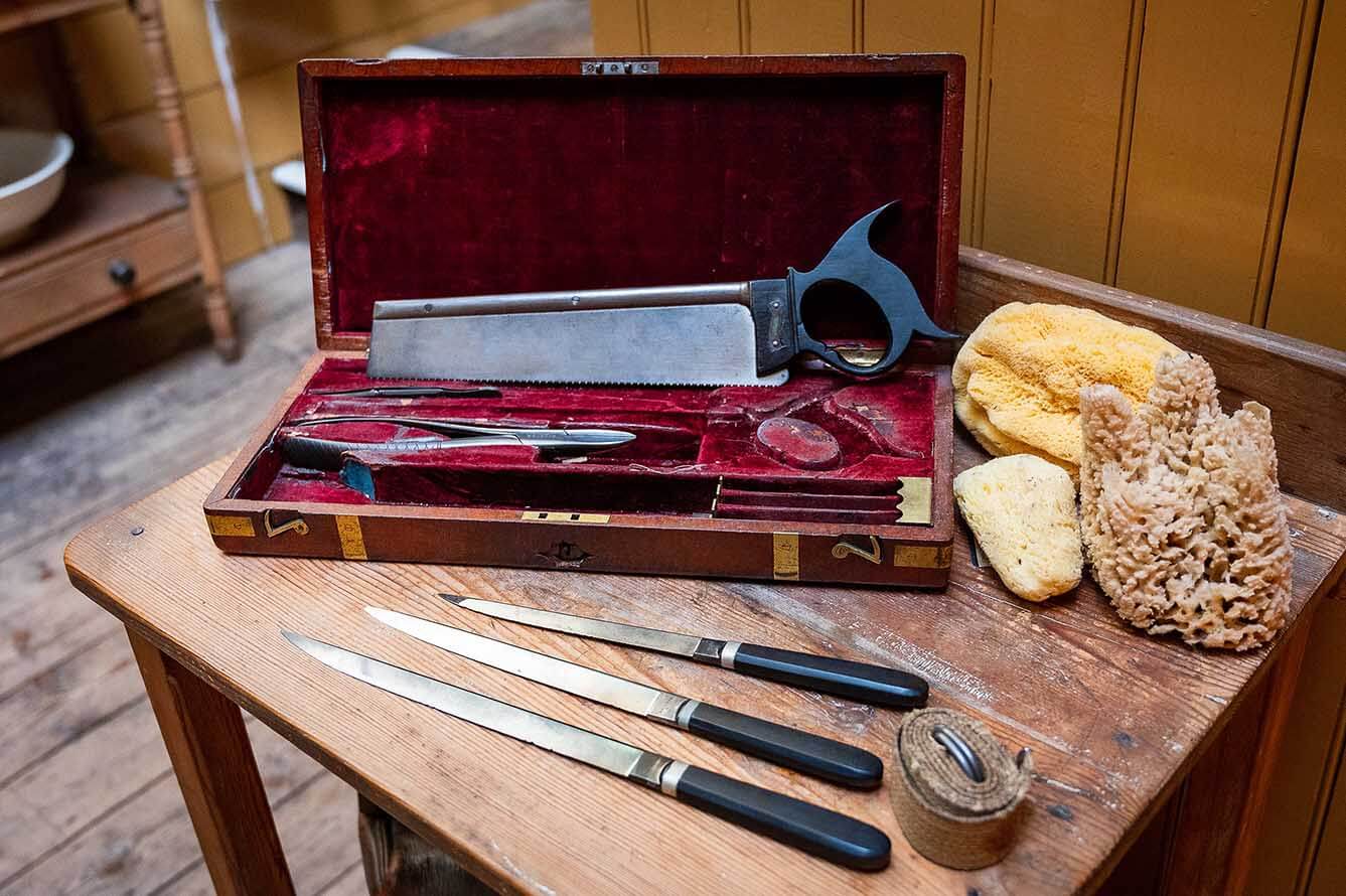 interactive-text-game-of-surgery-in-early-1800s