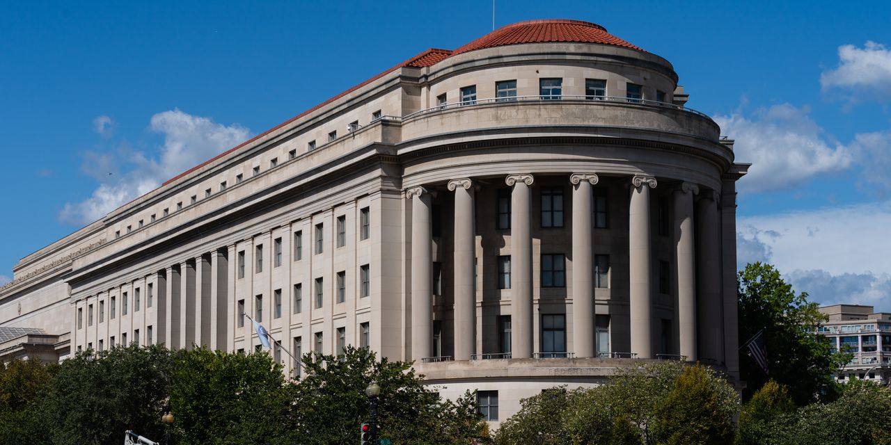 ftc-proposes-banning-noncompete-clauses-for-workers