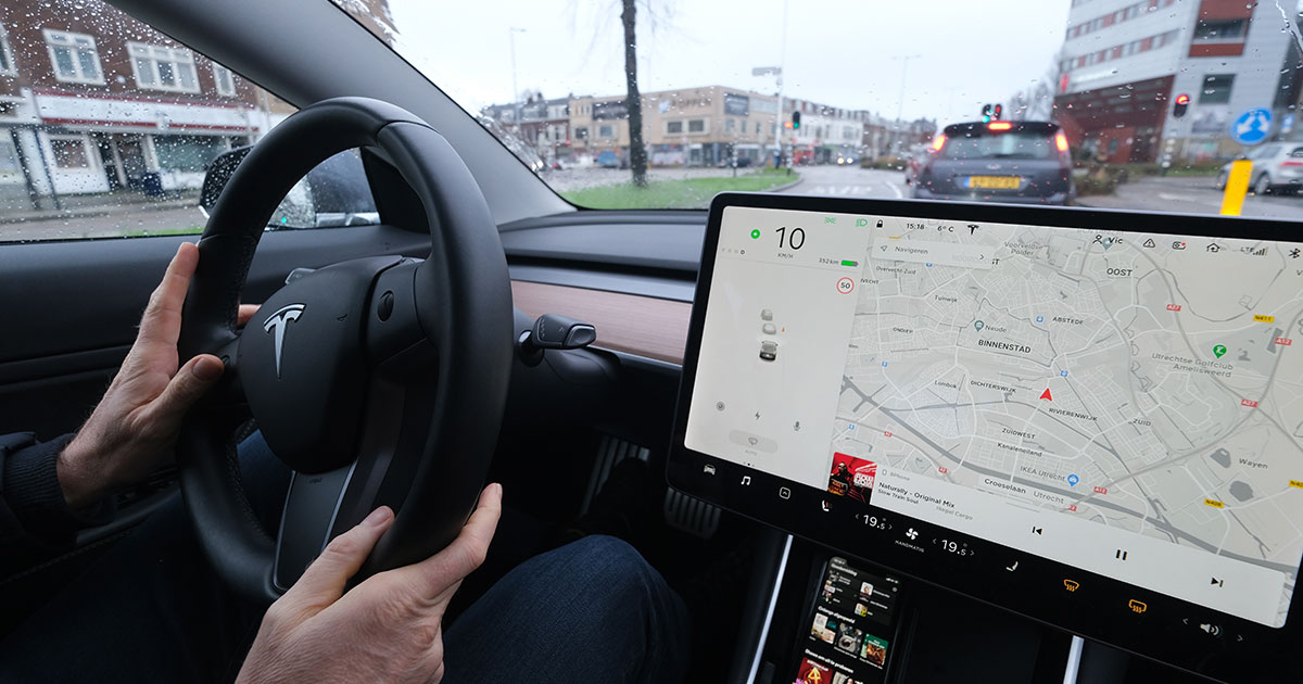 study-finds-that-buttons-in-cars-are-safer-and-quicker-to-use-than-touchscreens