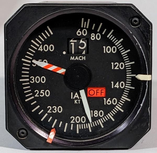 reverse-engineering-an-airspeed/mach-indicator-from-1977