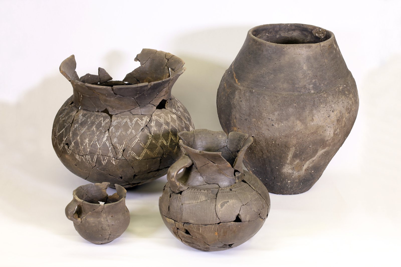 archaeologists-unearth-3k-year-old-wishing-well-in-germany