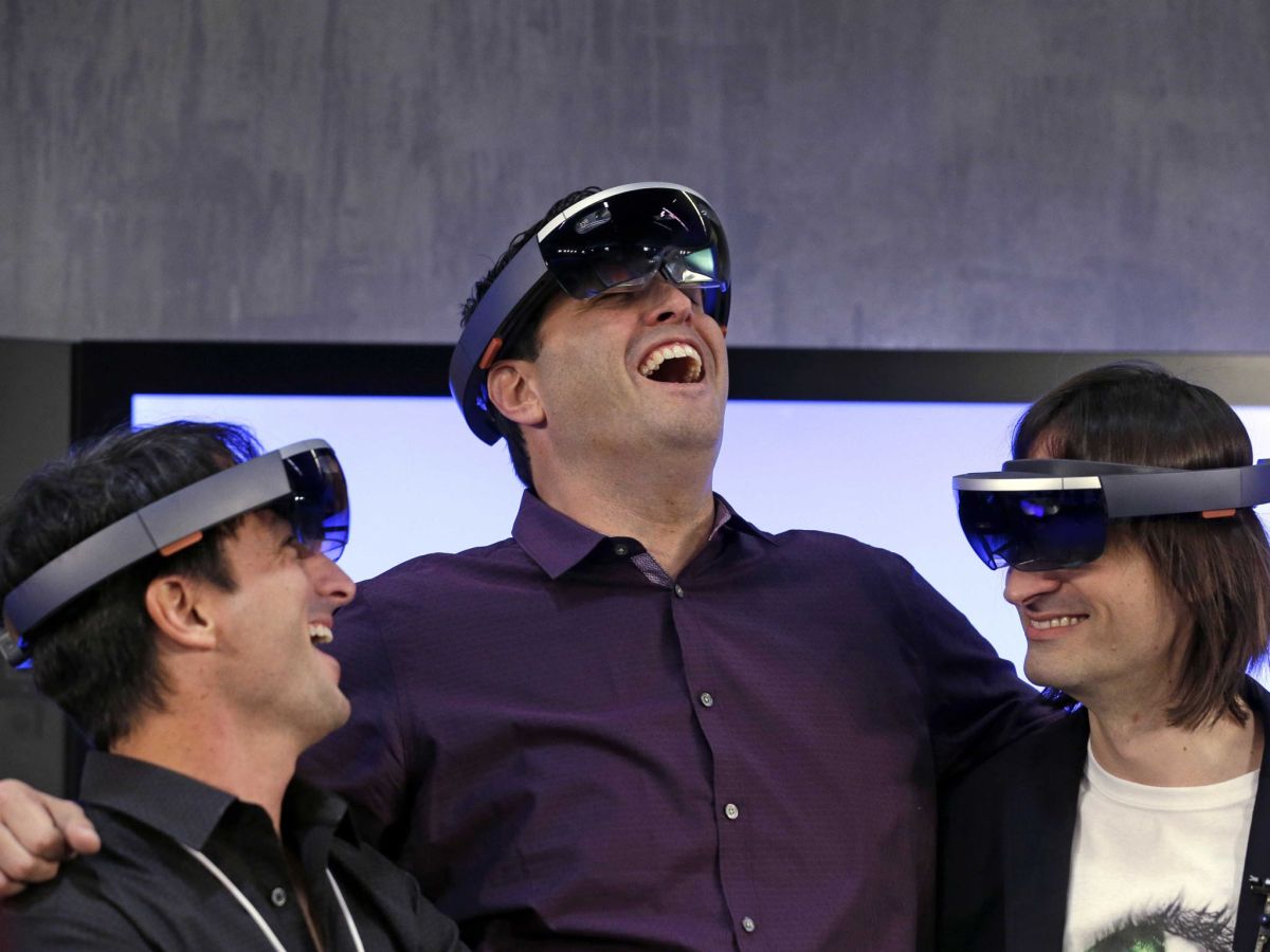 microsoft-has-laid-off-entire-teams-behind-virtual,-mixed-reality,-and-hololens