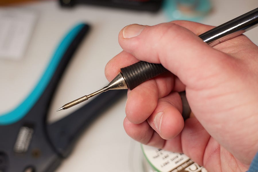 setting-up-an-electronics-workshop