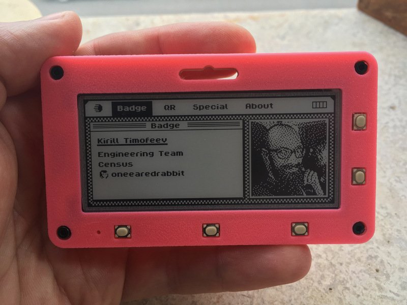 the-e-ink-badge:-the-coolest-badge-you-didn’t-know-you-needed