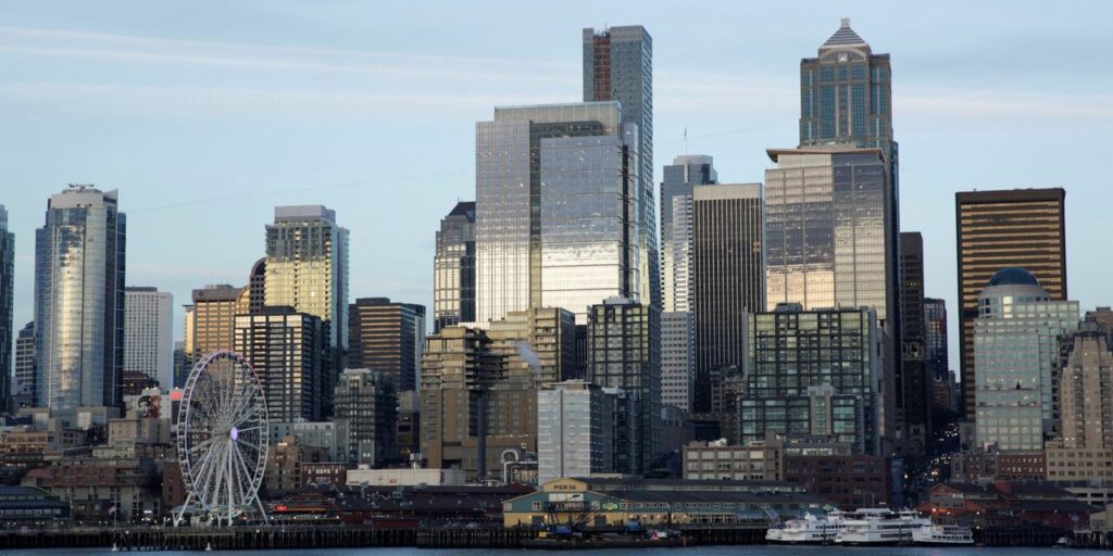 apartment-rents-fall-as-crush-of-new-supply-hits-market