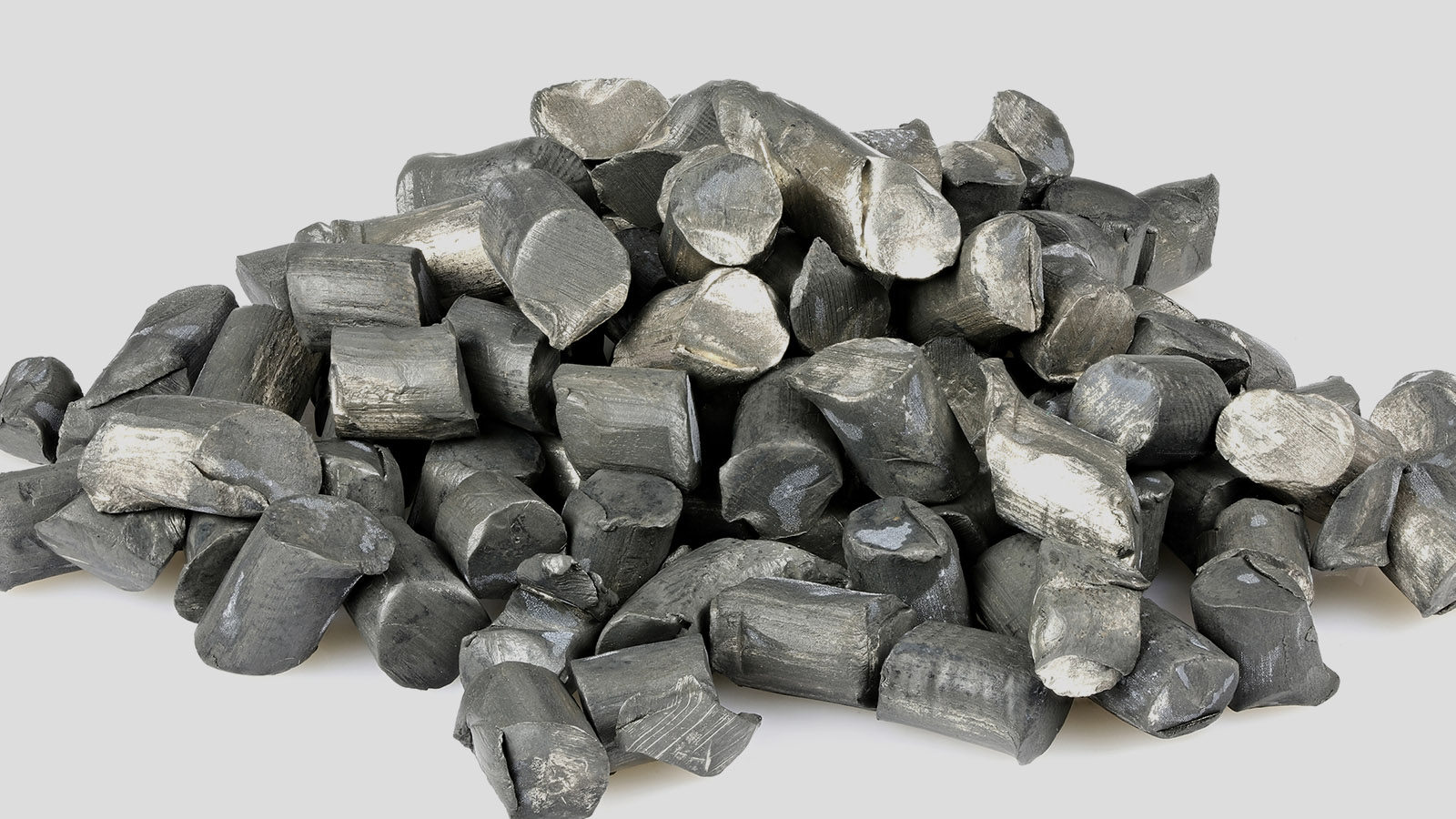 iran-discovers-world’s-second-largest-lithium-reserve