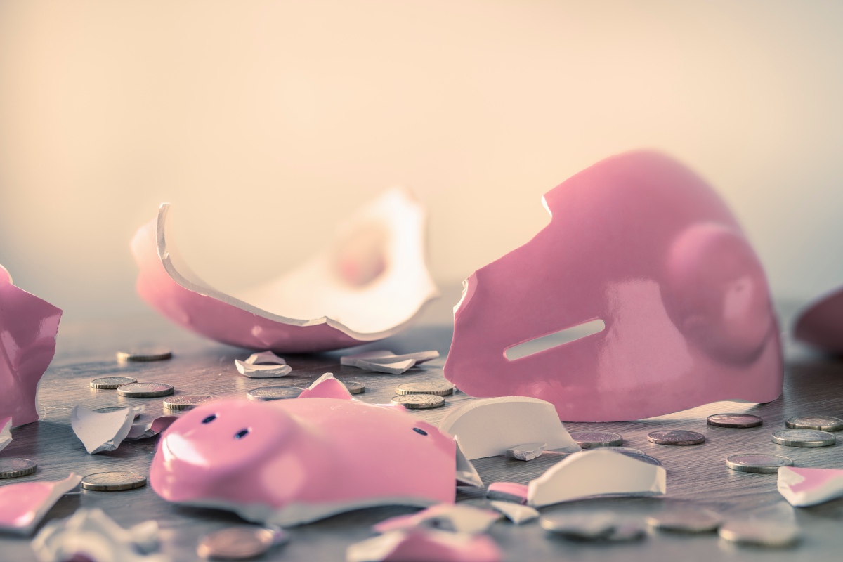 silicon-valley-bank’s-shares-are-tanking