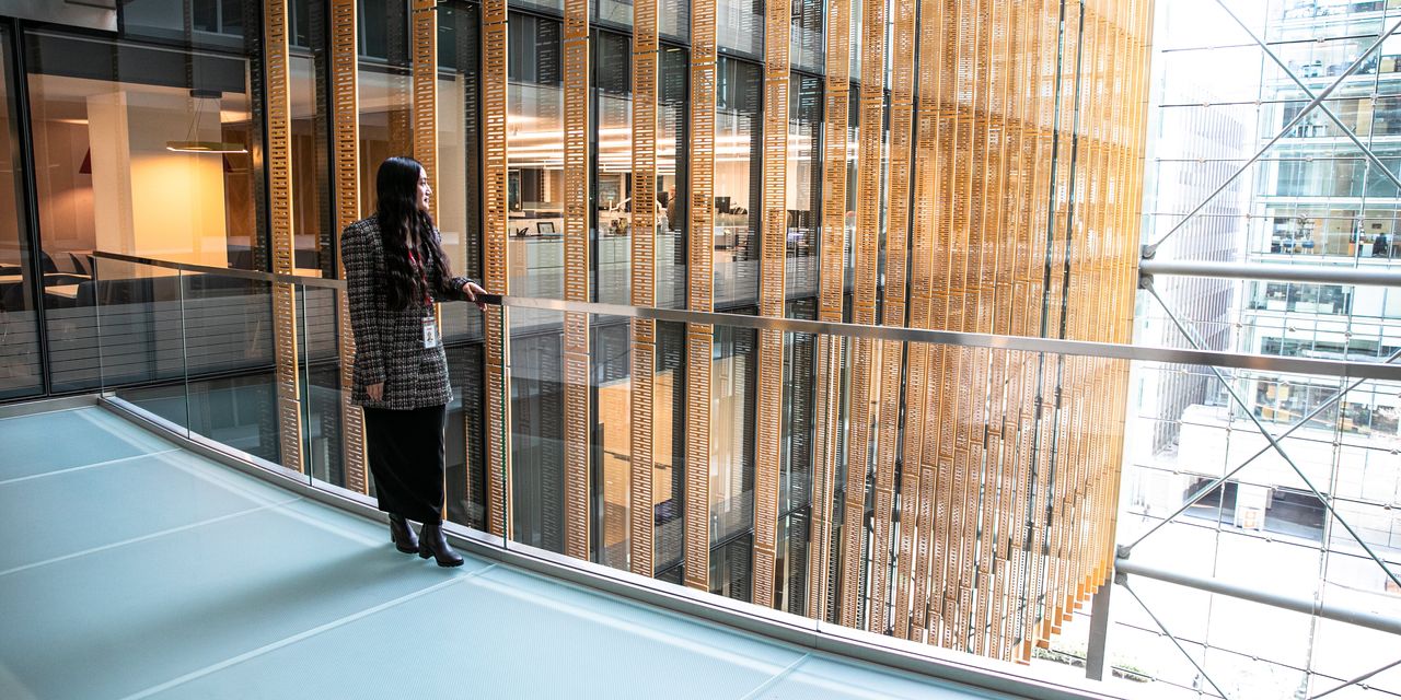 more-students-are-turning-away-from-college-and-toward-apprenticeships