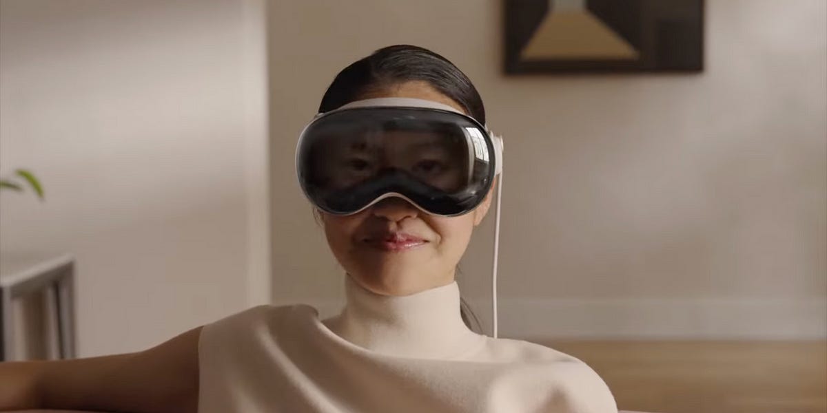 apple’s-vision-pro-headset-deserves-to-be-ridiculed