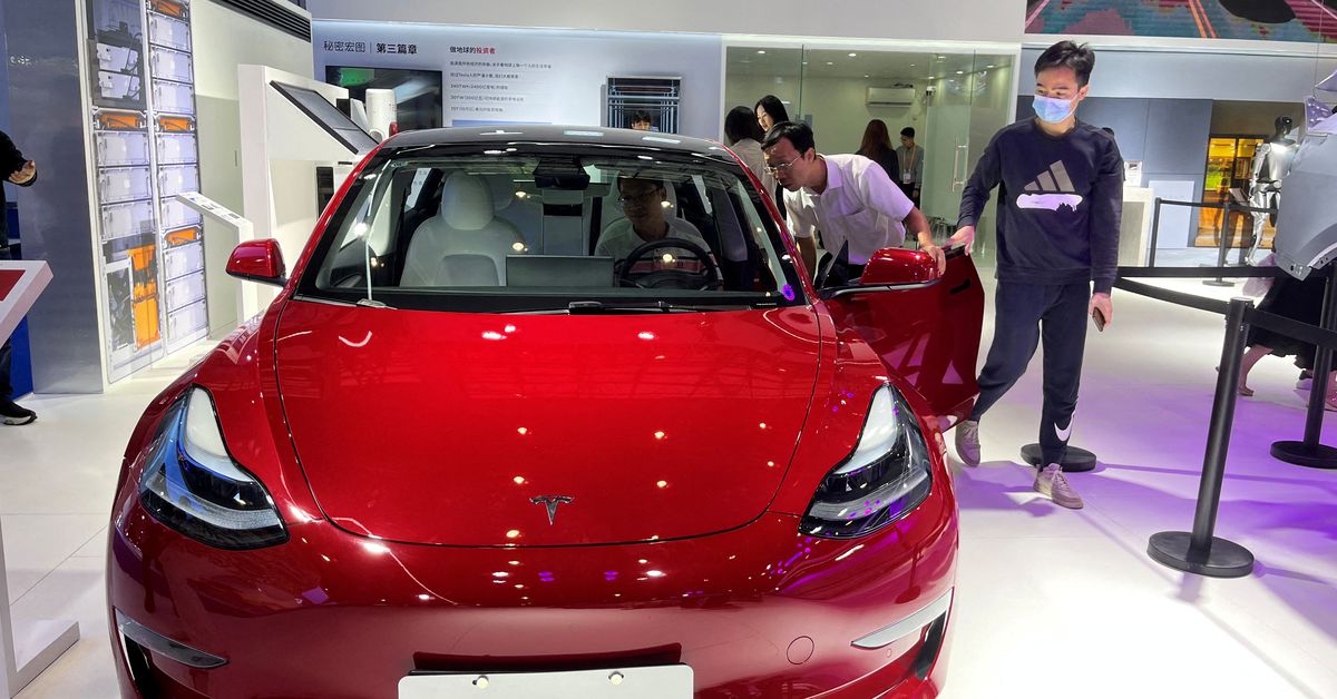 tesla-braces-for-its-first-trial-involving-autopilot-fatality