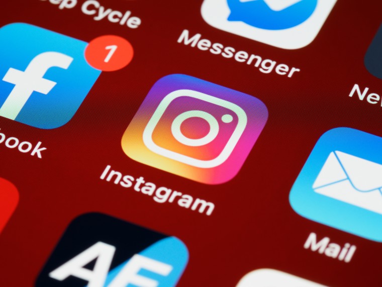 meta-now-lets-eu-users-unlink-their-facebook,-messenger-and-instagram-accounts
