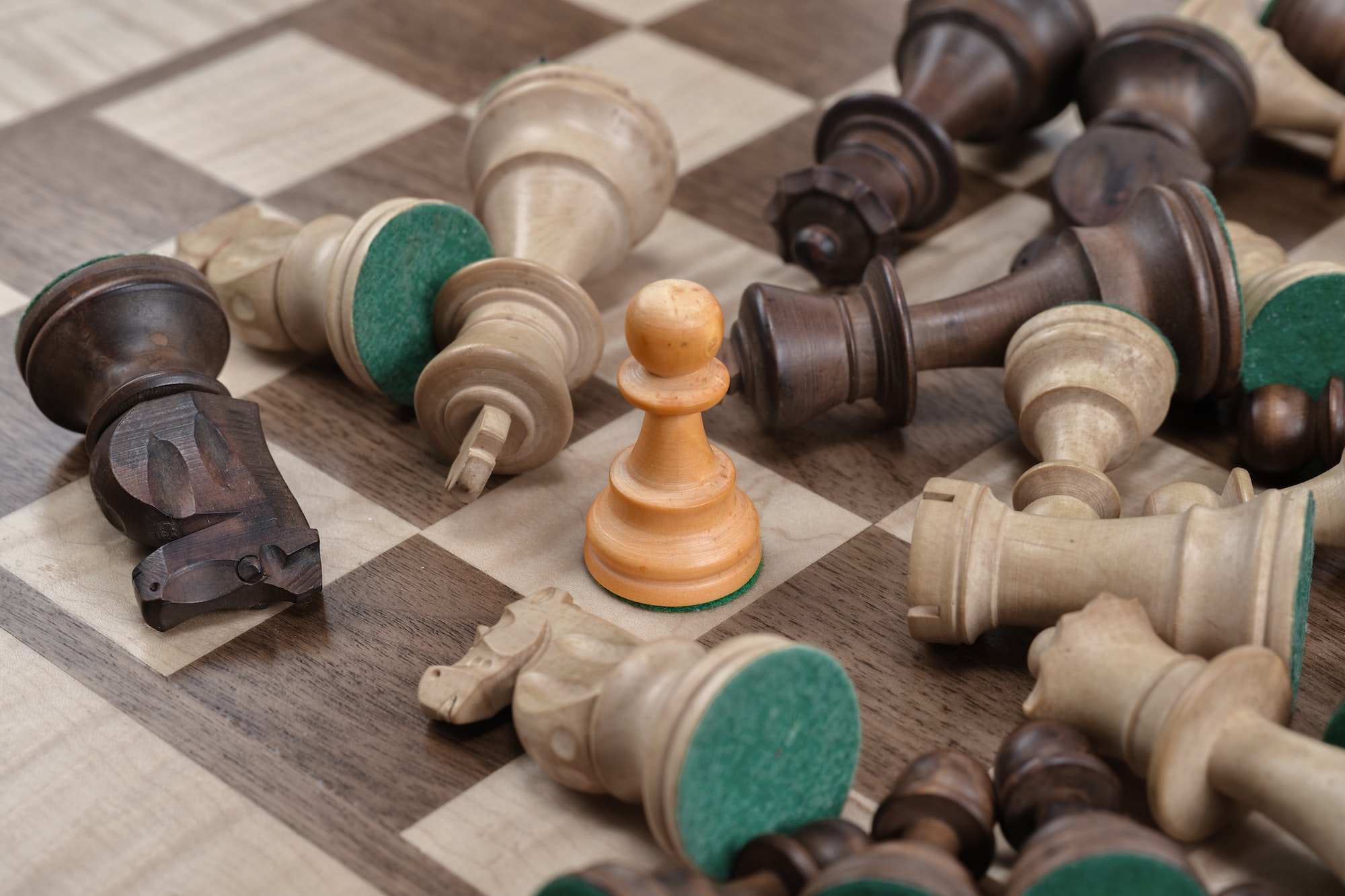 how-i-hacked-chess.com-with-a-rookie-exploit