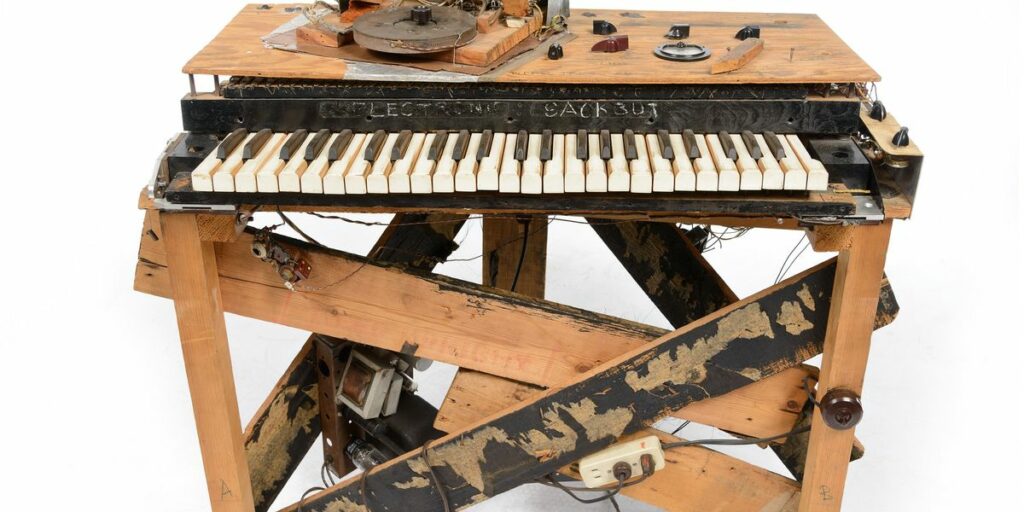 what-is-an-electronic-sackbut?