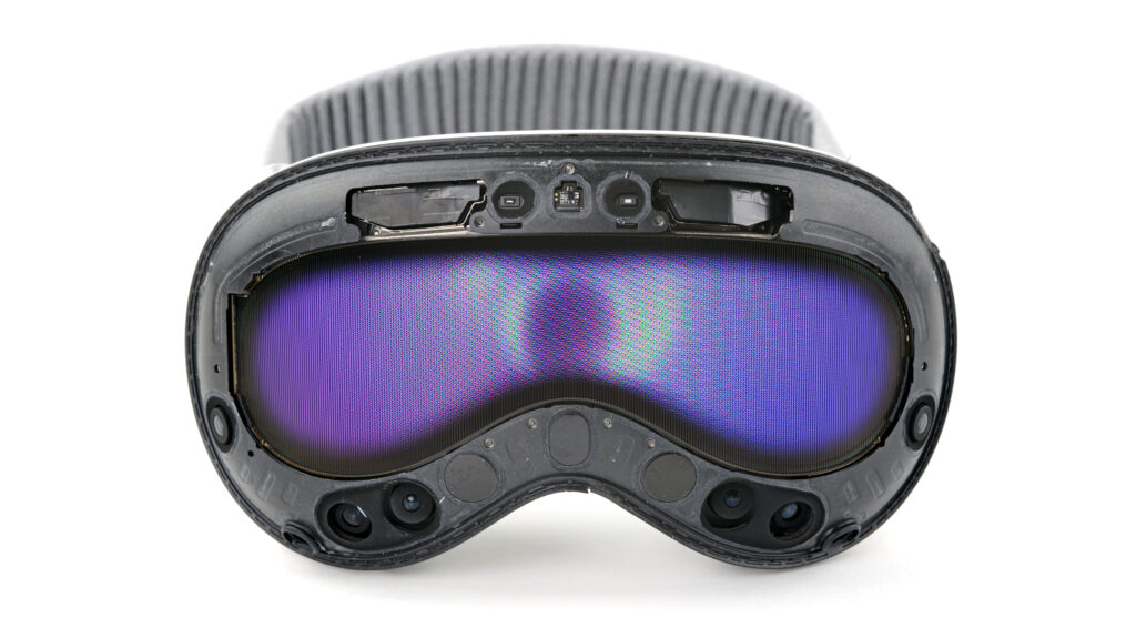 vision-pro-teardown–why-those-fake-eyes-look-so-weird