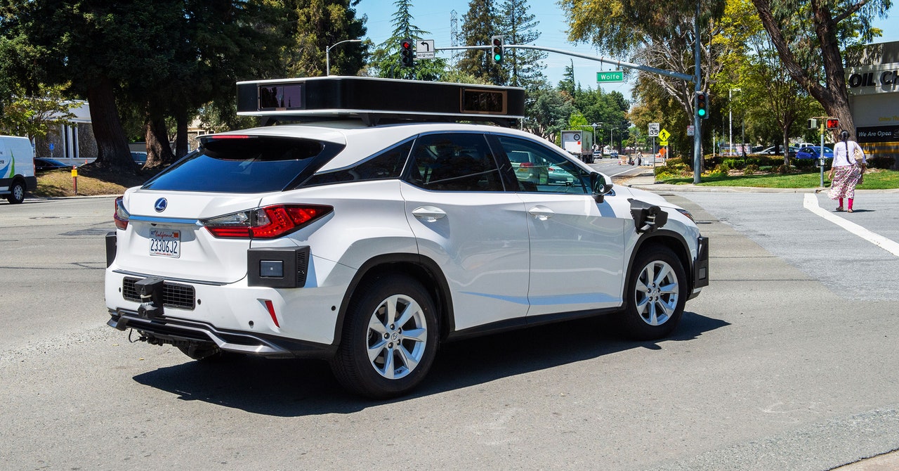 apple-ramped-up-autonomous-vehicle-testing-last-year,-filings-show