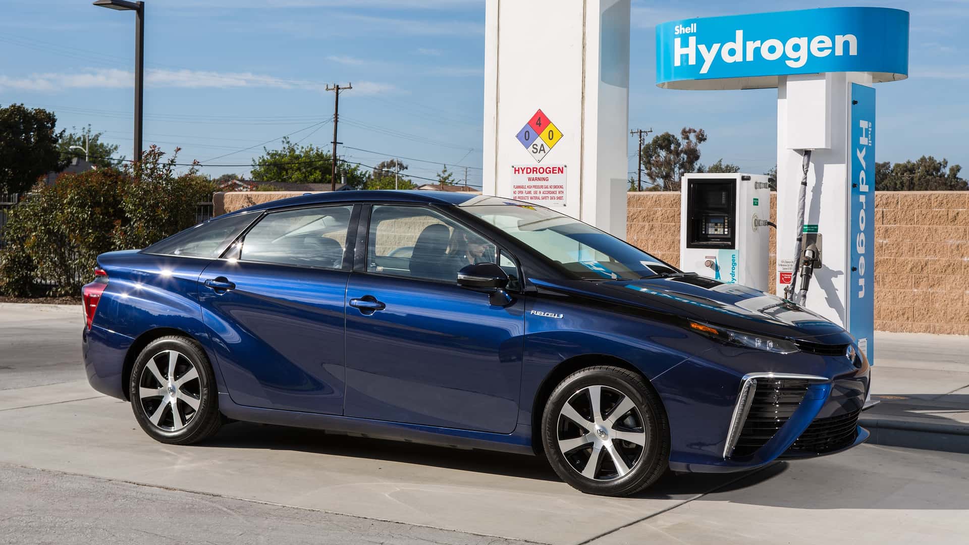 shell-is-immediately-closing-all-of-its-california-hydrogen-fueling-stations