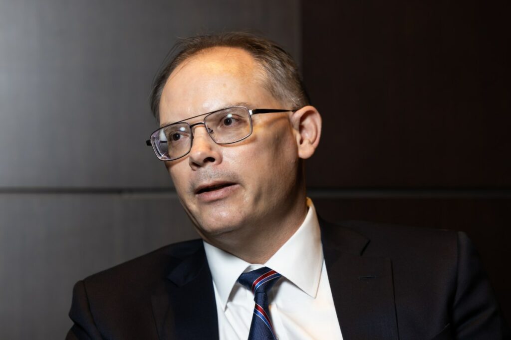 apple-broke-iphone-web-apps-in-the-eu-for-anticompetitive-reasons-–-tim-sweeney