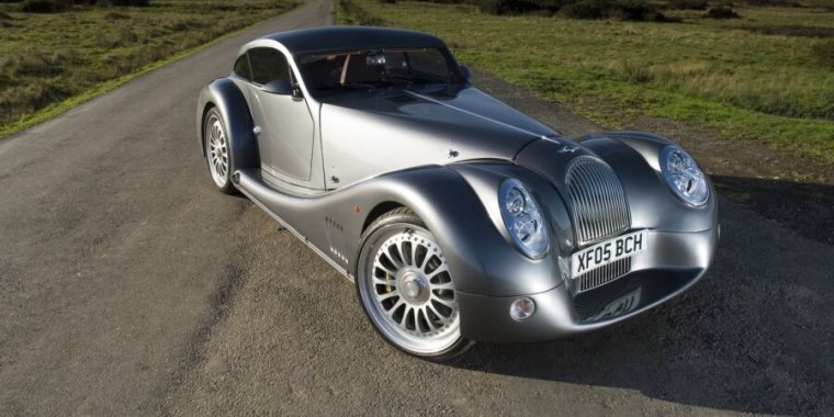 the-morgan-motor-company-designed-a-modern-coupe,-the-aeromax