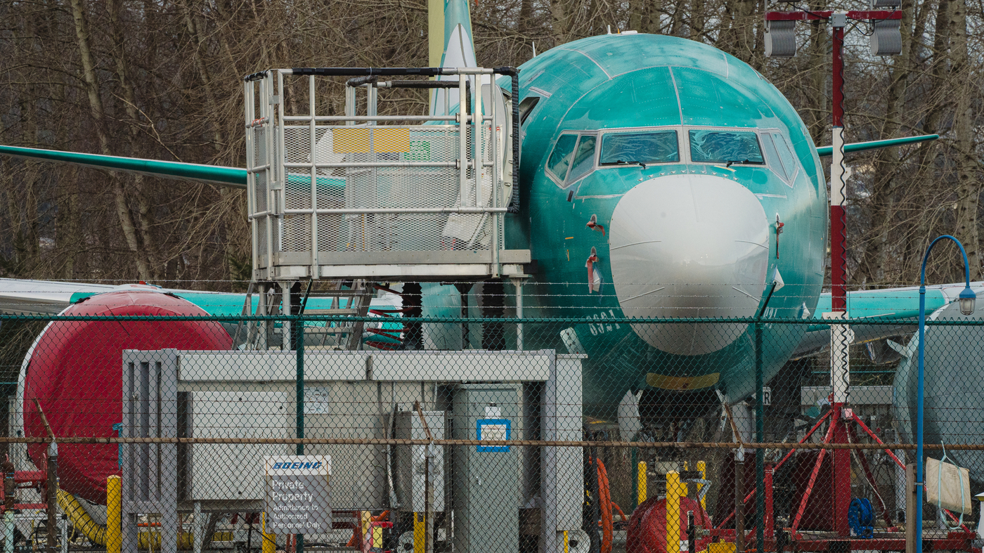 ntsb-says-boeing-is-withholding-key-details-about-door-plug-on-alaska-737-max-9