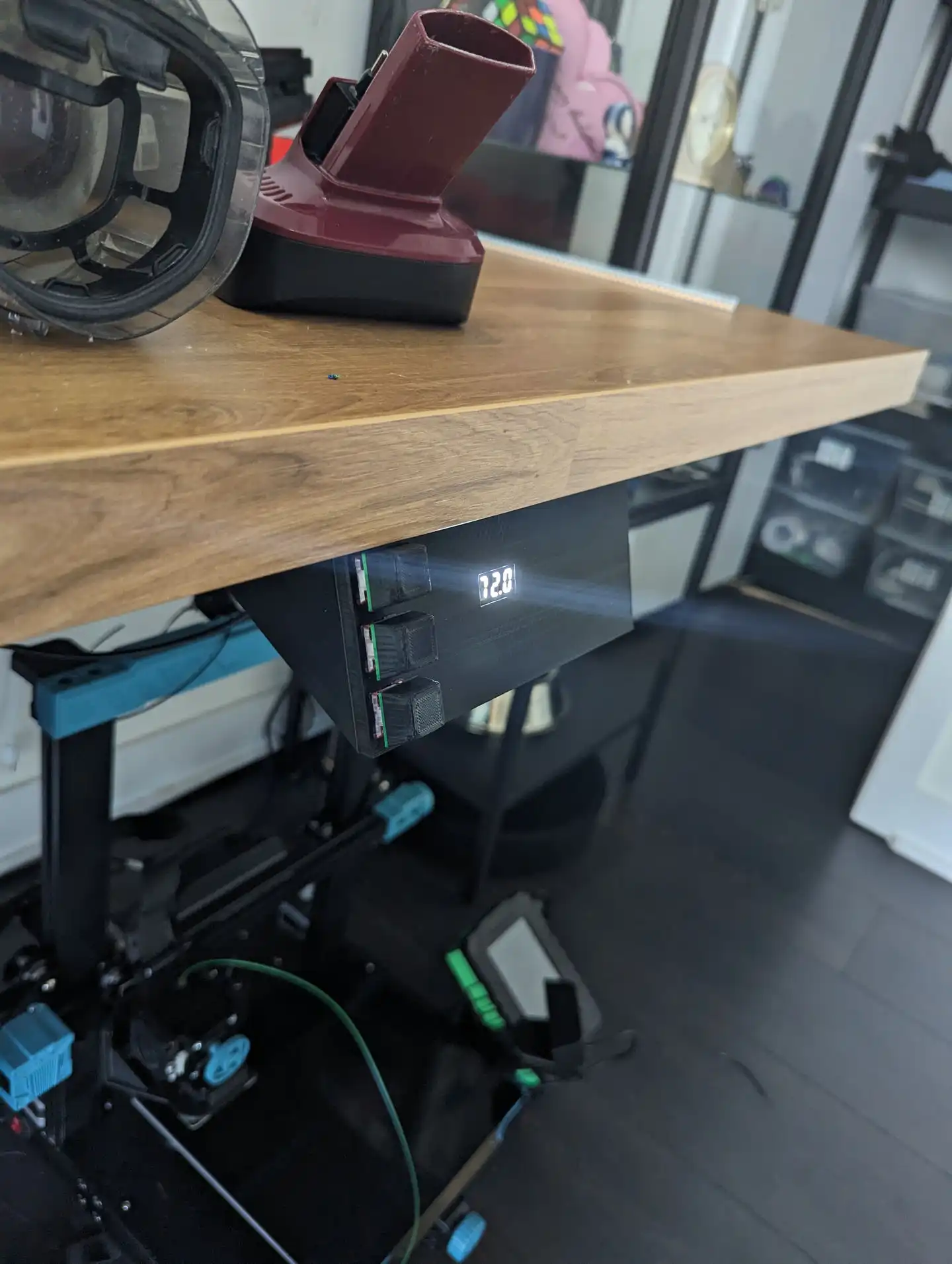 internet-of-desks:-how-i-connected-my-standing-desk-to-the-internet