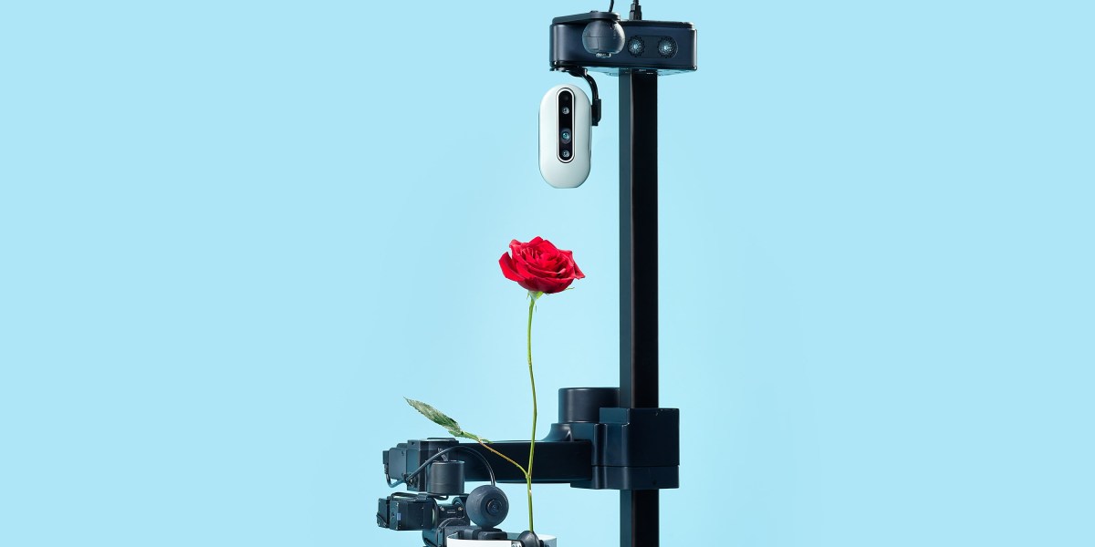 is-robotics-about-to-have-its-own-chatgpt-moment?