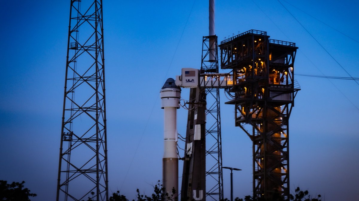 boeing-starliner’s-first-crewed-mission-scrubbed