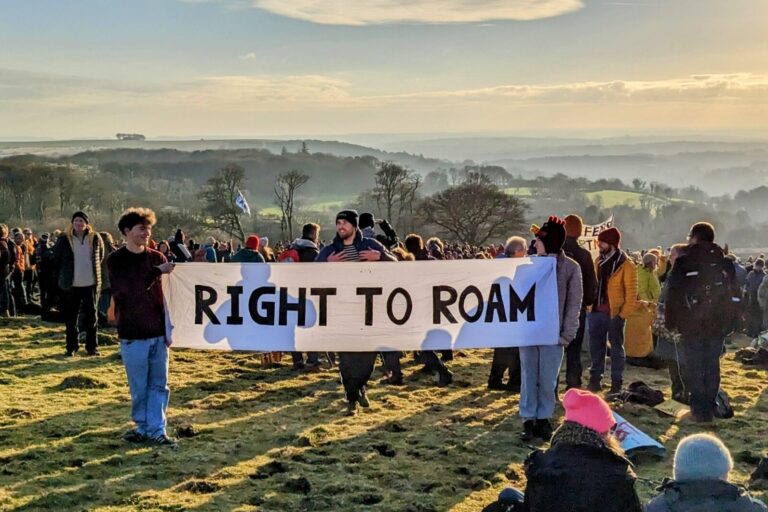 ‘right-to-roam’-movement-fights-to-give-the-commons-back-to-the-public