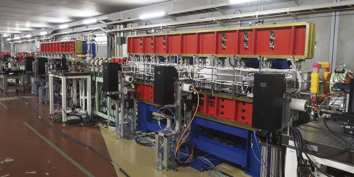 is-the-future-of-moore’s-law-in-a-particle-accelerator?