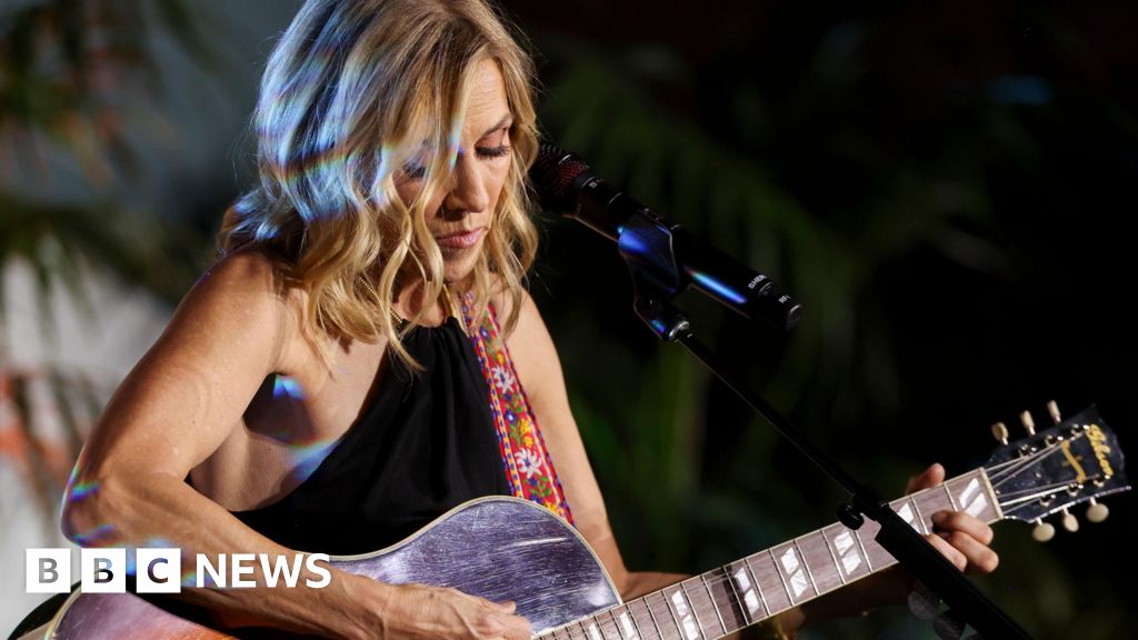 sheryl-crow:-‘resurrecting-tupac-with-ai-is-hateful’