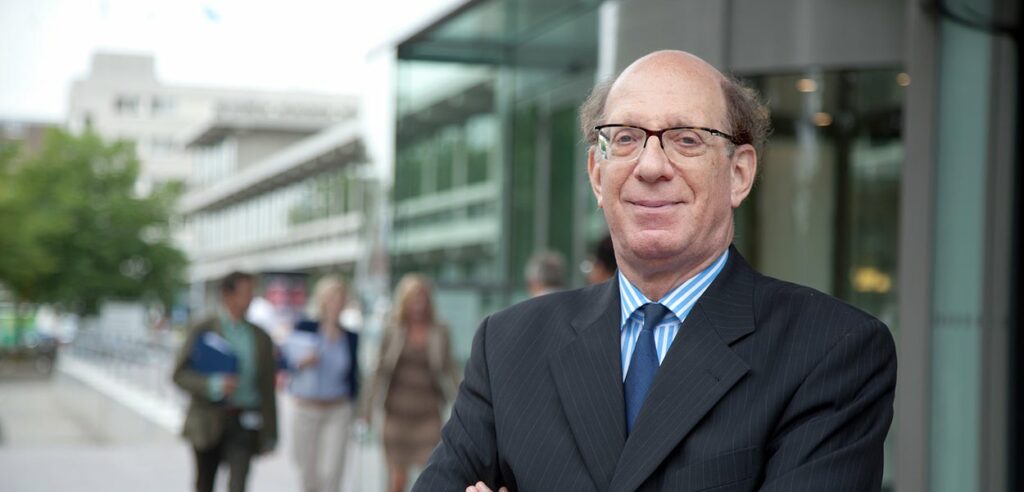 andrew-s.-tanenbaum-receives-acm-software-system-award