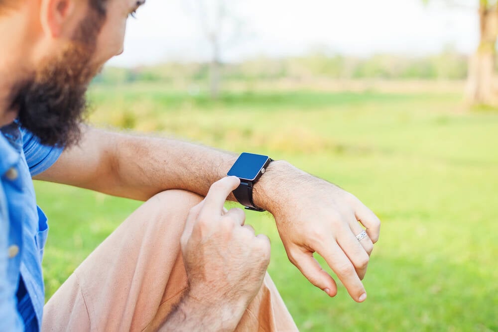 apple-crippled-watchos-to-corner-heart-tracking-market,-doctors-say
