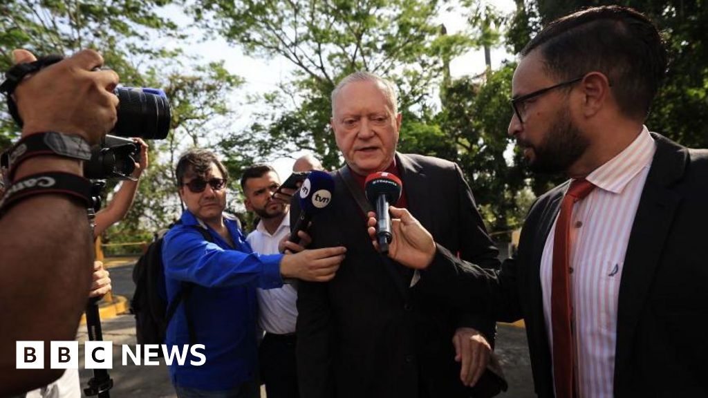 panama-papers:-court-acquits-all-28-charged-with-money-laundering