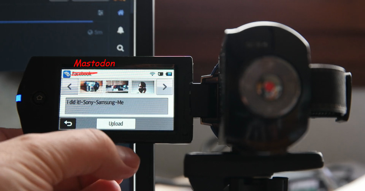 samsung’s-abandoned-nx-cameras-can-be-brought-online-with-a-$20-lte-stick