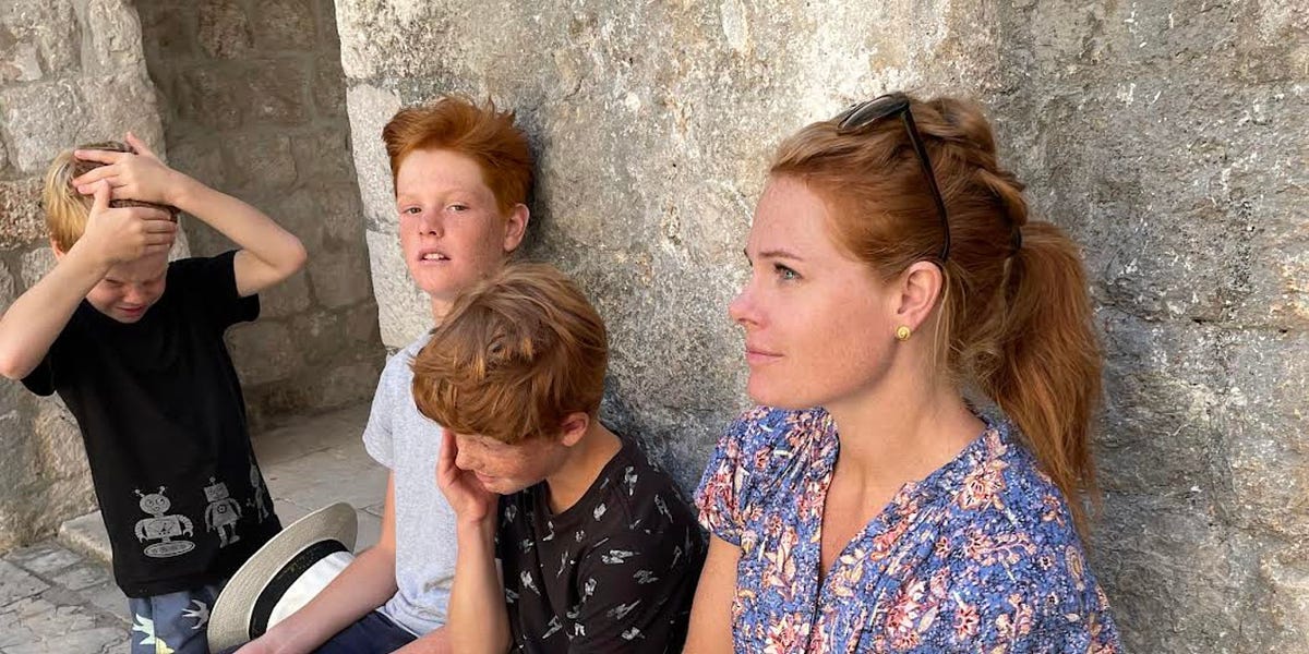 modern-luddites:-on-being-a-digital-minimalist-family-in-a-tech-saturated-world