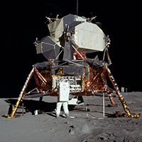 experience-the-apollo-11-lunar-landing