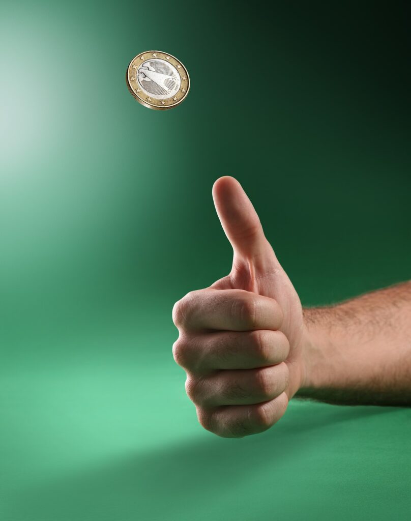 randomness-extractors:-making-fair-coins-out-of-biased-coins