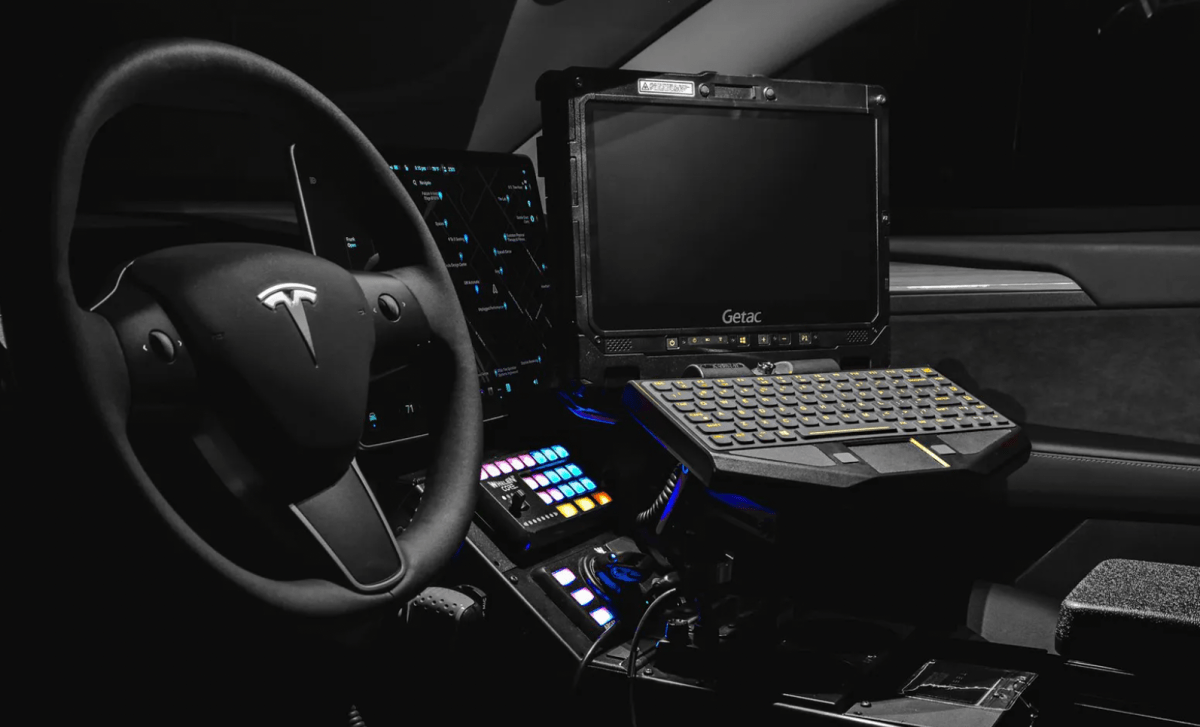 california-police-aren’t-loving-their-tesla-cop-cars