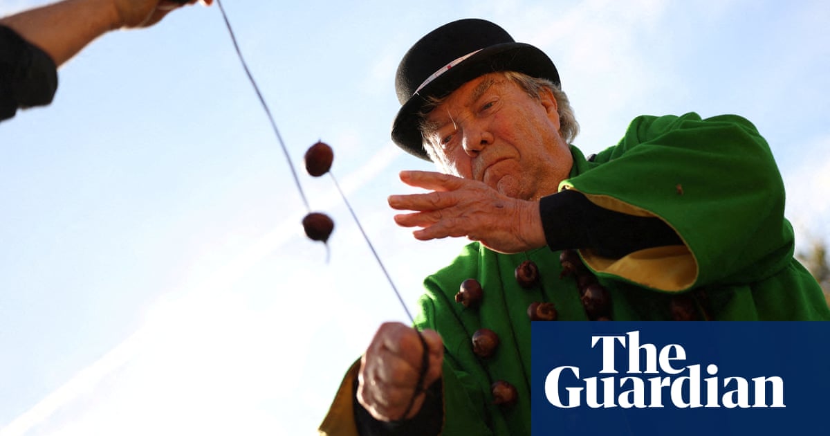 cheating-alleged-after-men’s-world-conker-champion-found-with-steel-chestnut