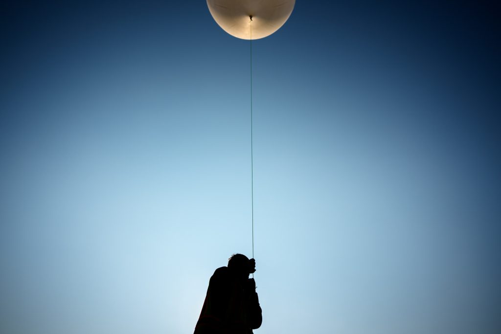 study-asks:-can-cell-phone-signals-help-land-a-plane?