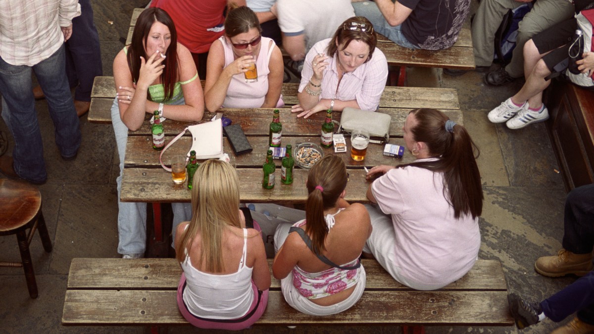 why-conversations-are-better-with-four-people