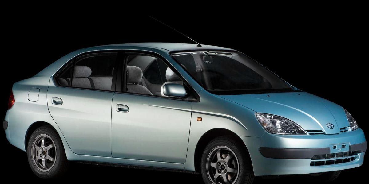 the-toyota-prius-transformed-the-auto-industry