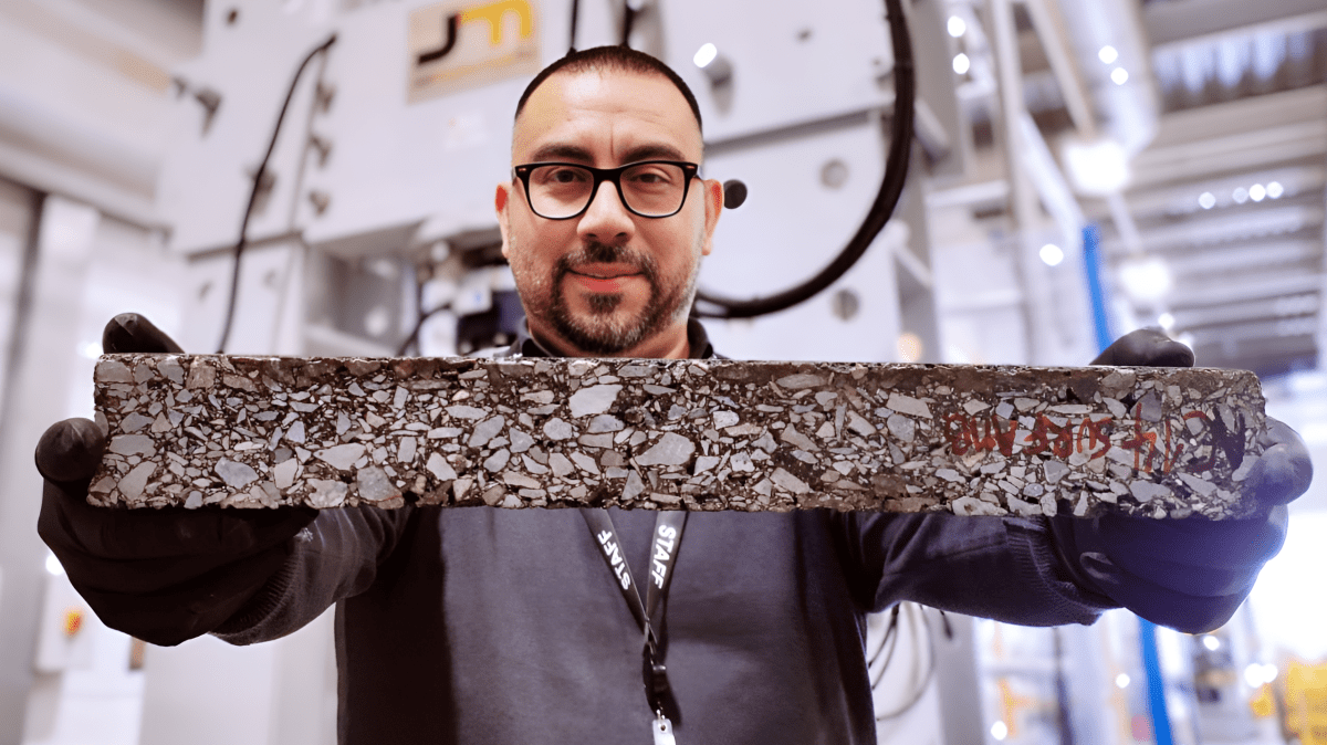 adding-cooking-oil-to-asphalt-to-create-self-healing-roads