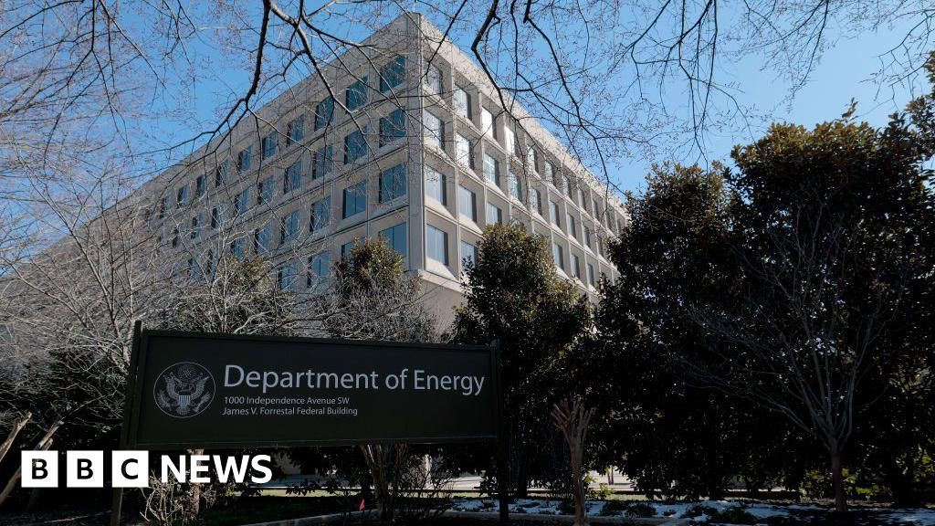 us-goverment-seeks-to-rehire-recently-fired-nuclear-workers