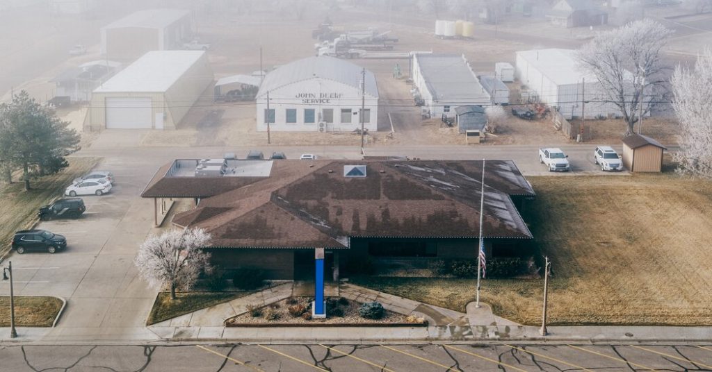 the-cryptocurrency-scam-that-turned-a-small-town-against-itself