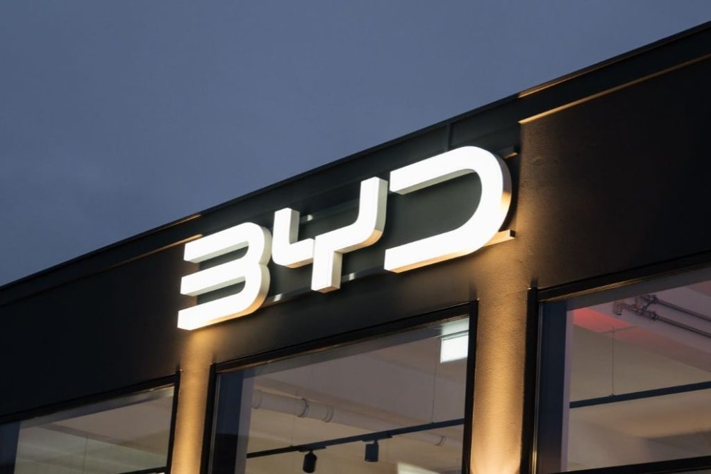 byd-has-already-produced-its-first-solid-state-cells