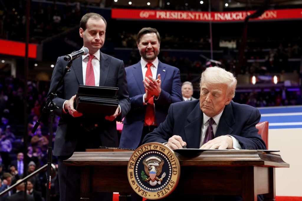 it-is-no-longer-safe-to-move-our-governments-and-societies-to-us-clouds