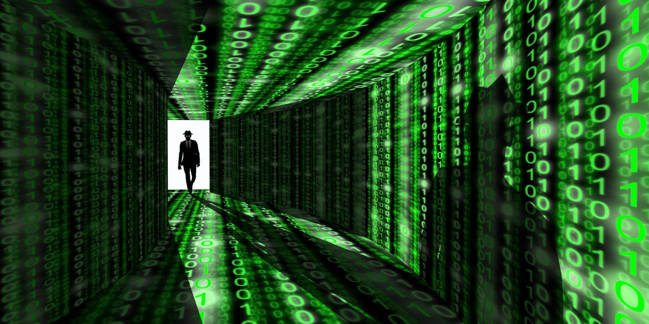 apple-takes-uk-to-court-over-‘backdoor’-order