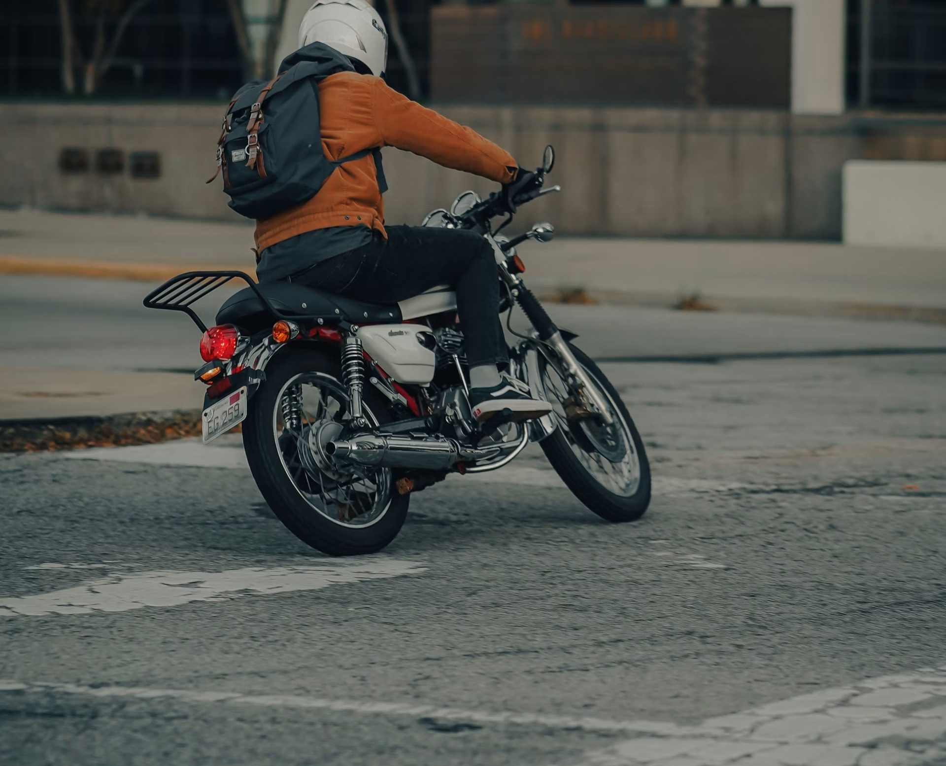 self-driving-teslas-are-fatally-rear-ending-motorcyclists-more-than-any-other