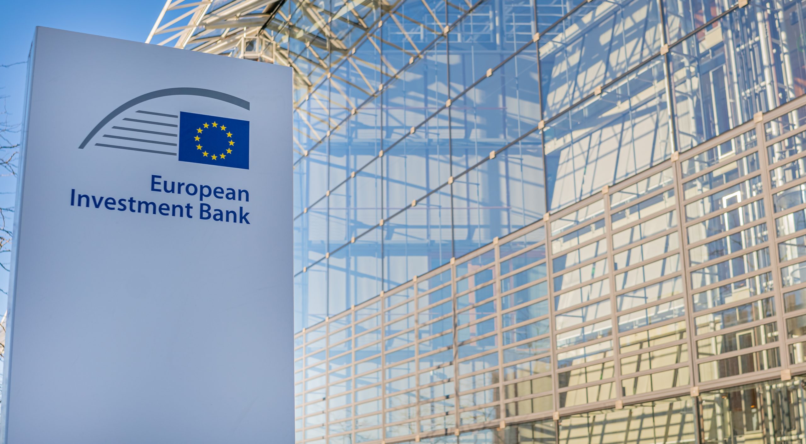 european-investment-bank-to-inject-e70b-in-european-tech