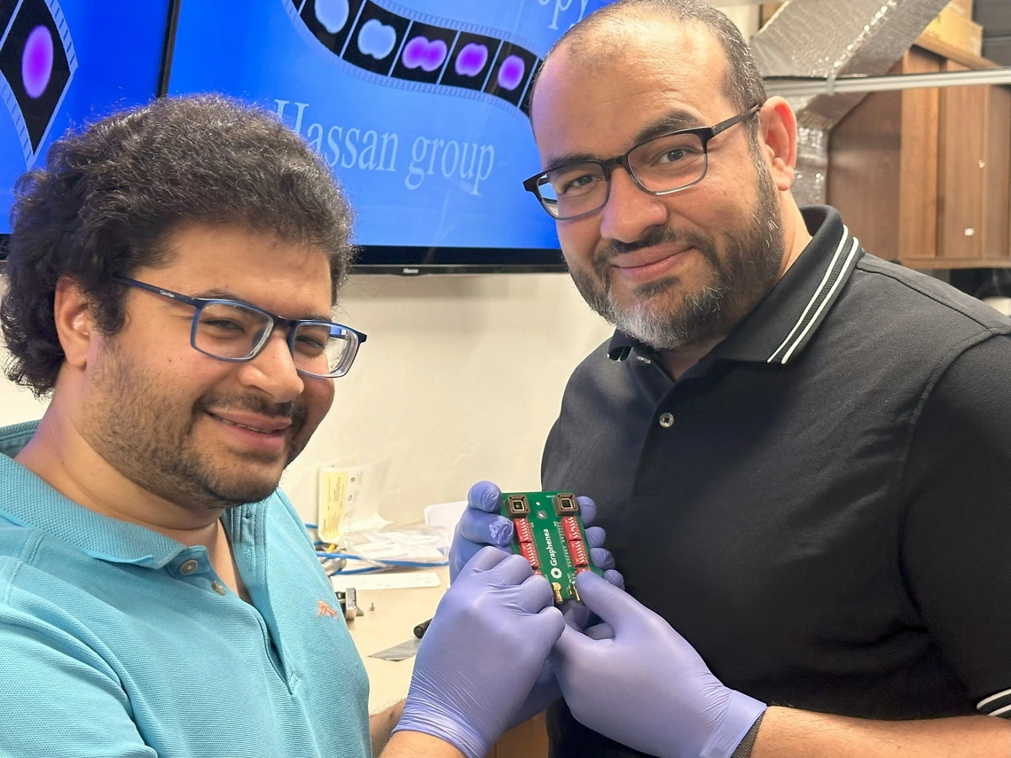 worlds-first-petahertz-transistor-at-ambient-conditions